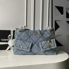 Picture of Chanel Handbags _SKUfw239840744fw